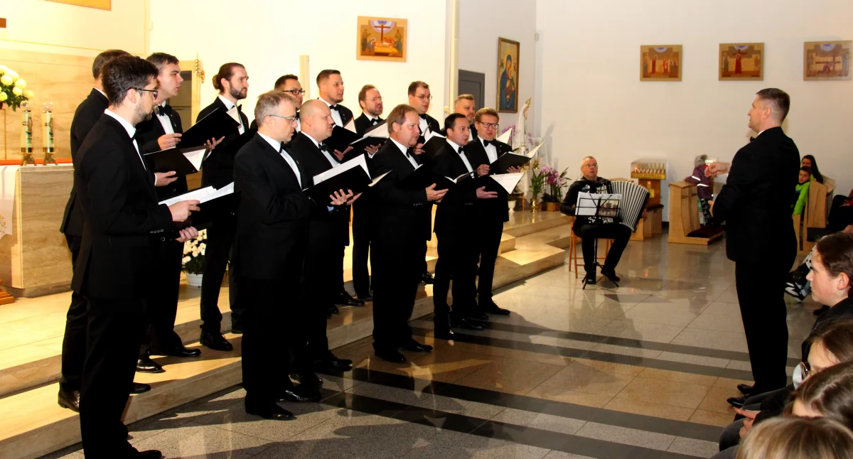 koncerty, KONCERT NIEPODLEGŁOŚCIOWY PARAFII BLIZNE - zdjęcie, fotografia