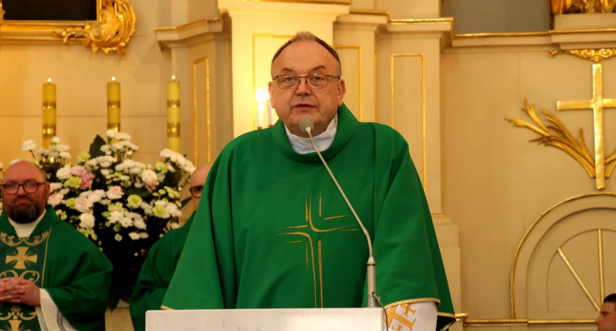 procesje, KRZYSZTOF BAŃKOWSKI OBJĄŁ URZĄD PROBOSZCZA PARAFII BABICE - zdjęcie, fotografia