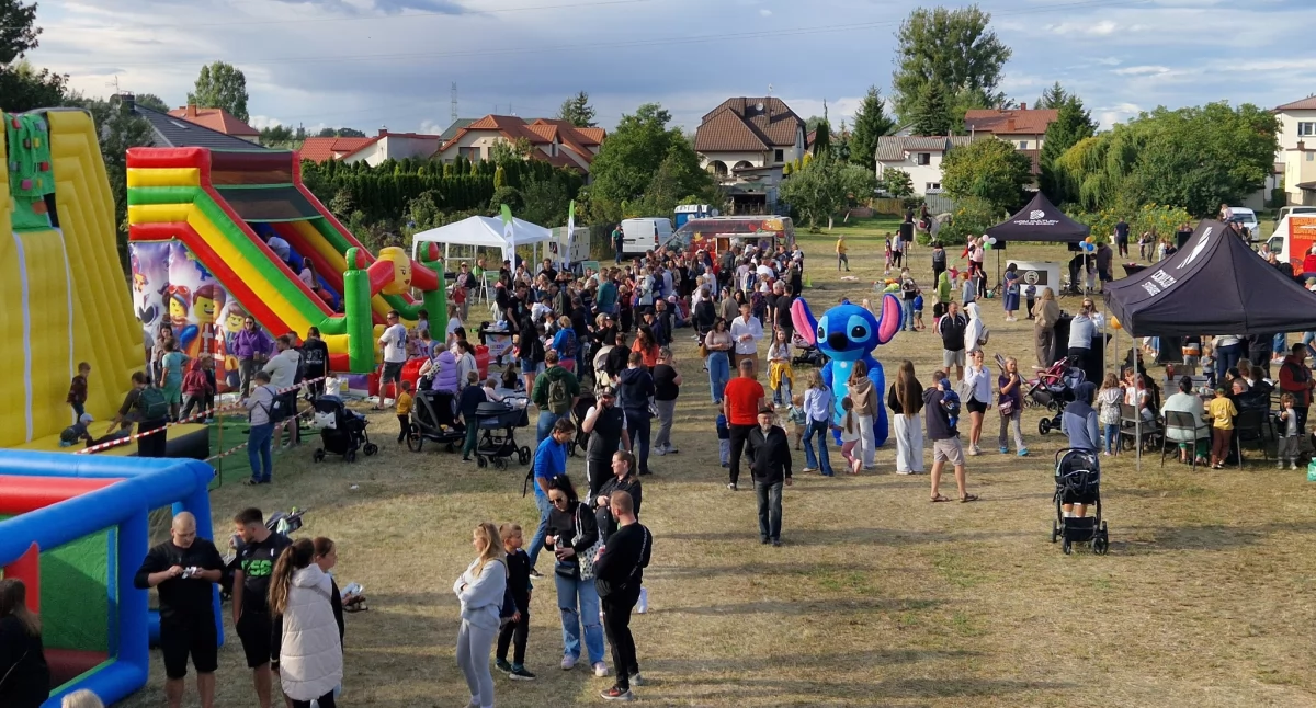 pikniki, uroczystosci, DOROCZNEJ KLAUDYNIADZIE - zdjęcie, fotografia