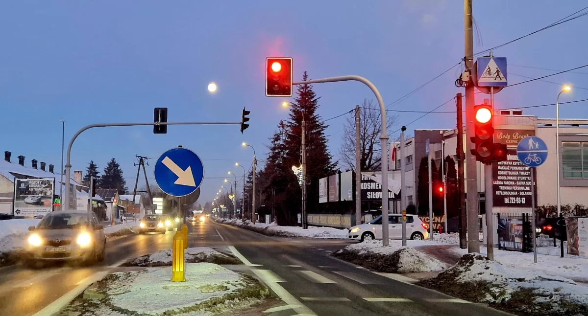 inwestycje, remonty, ztm, URUCHOMIONO ŚWIATŁA BIEDRONCE - zdjęcie, fotografia