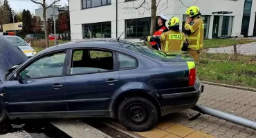 USZKODZONA SYGNALIZACJA ŚWIETLNA 
